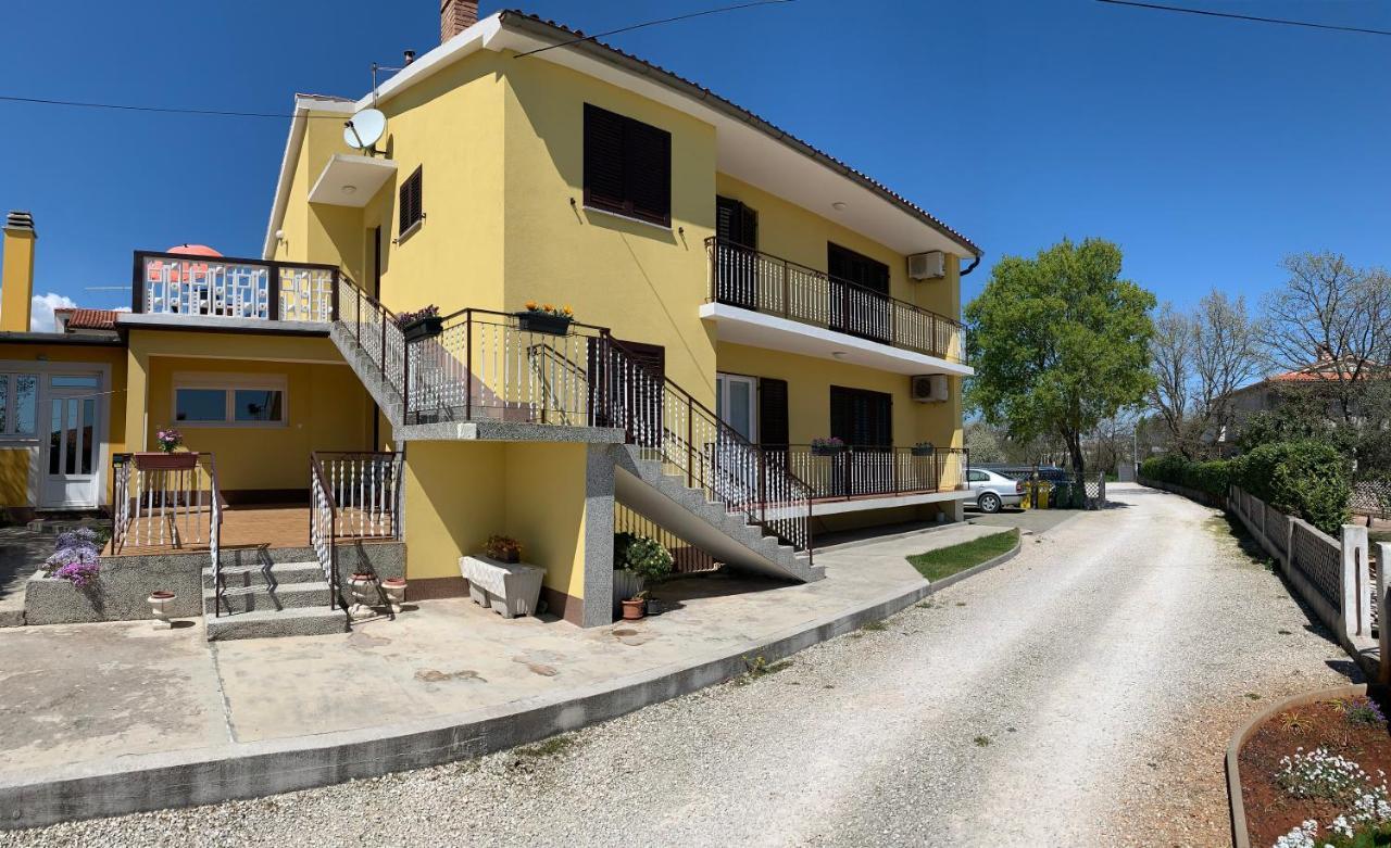 Apartment Amalia Labin  Luaran gambar